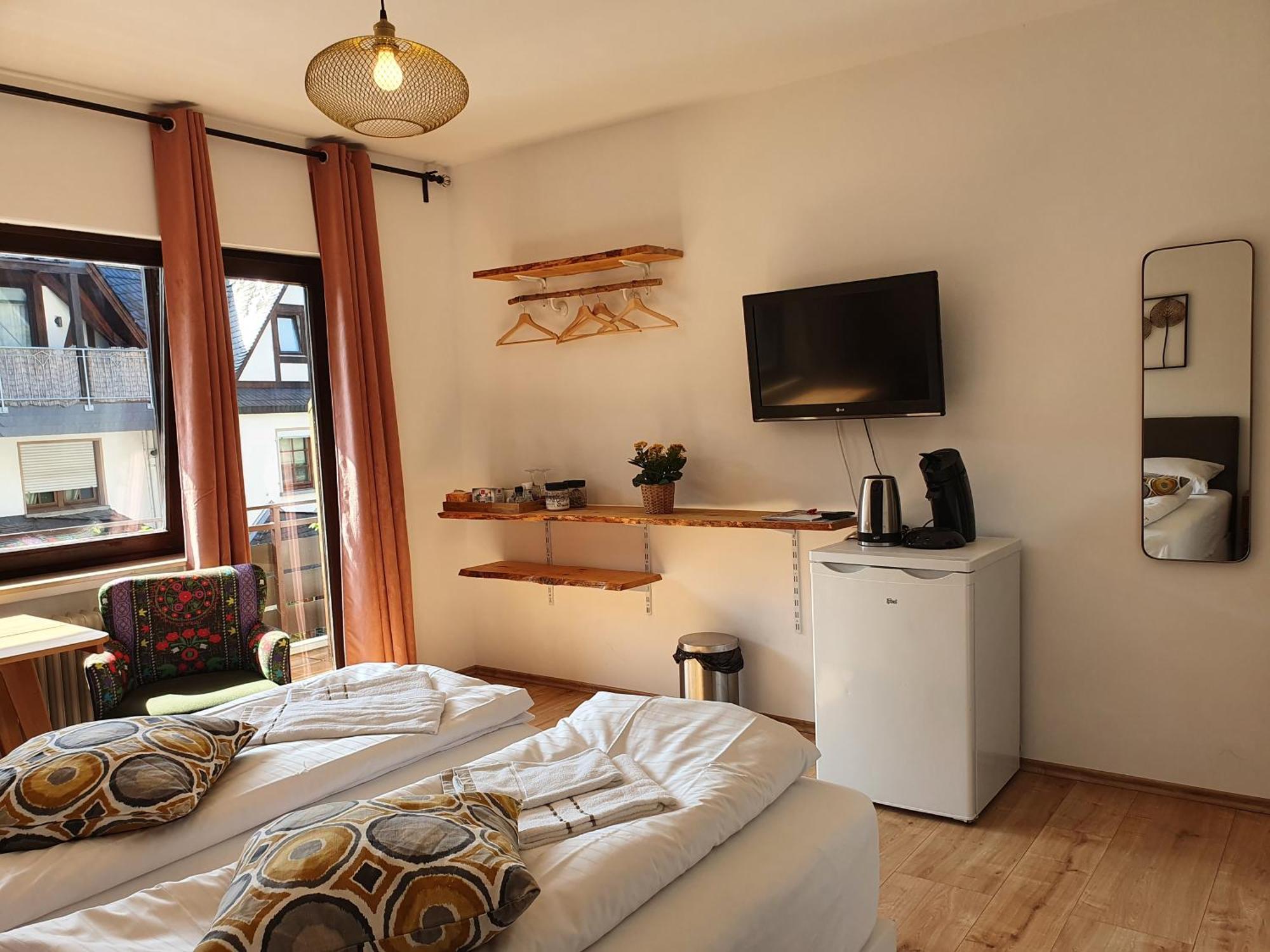 Roemerstube Apartments & Rooms Ediger-Eller Kamer foto