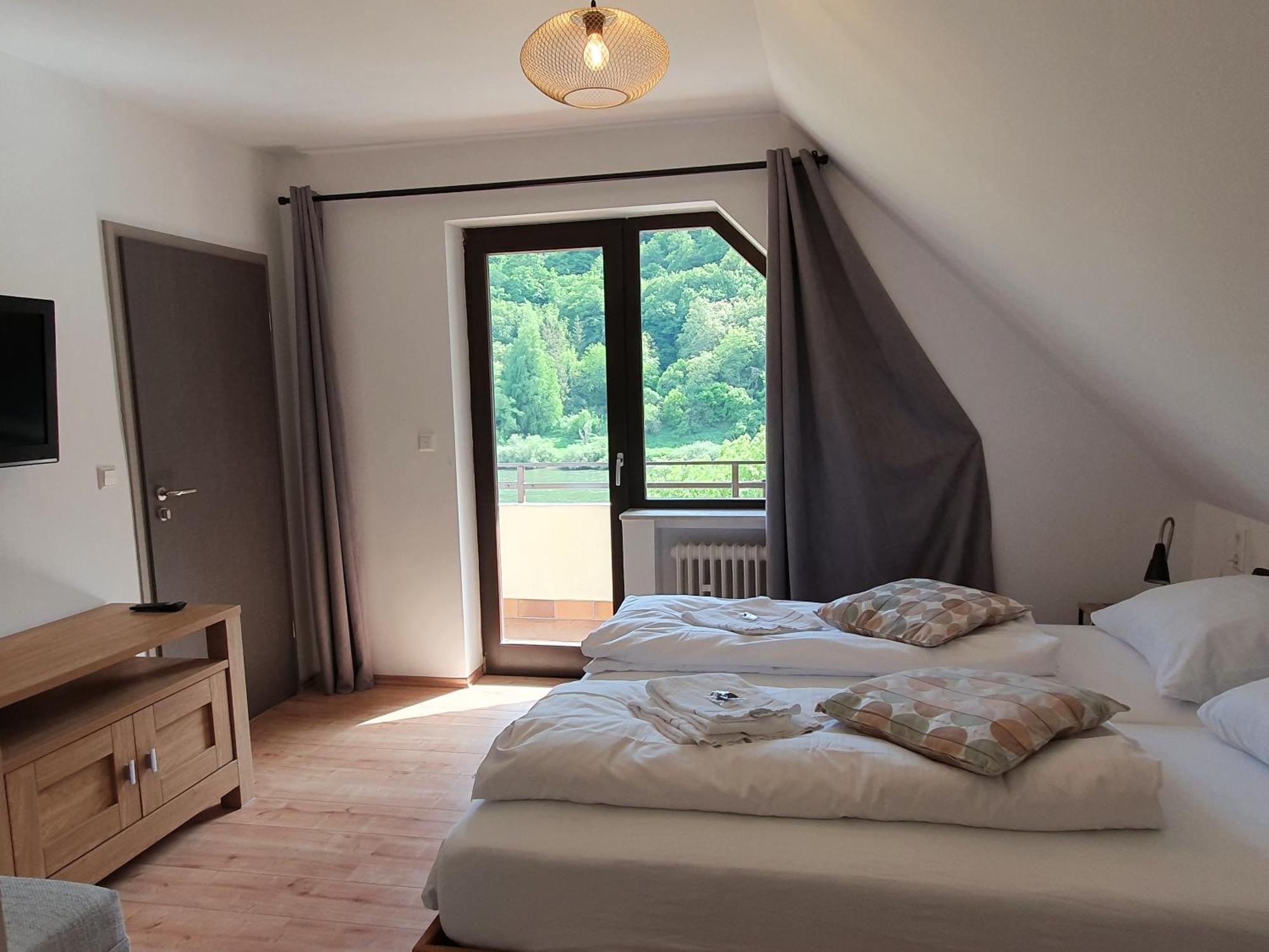 Roemerstube Apartments & Rooms Ediger-Eller Kamer foto